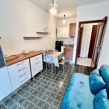 Olimpo House Apartment *